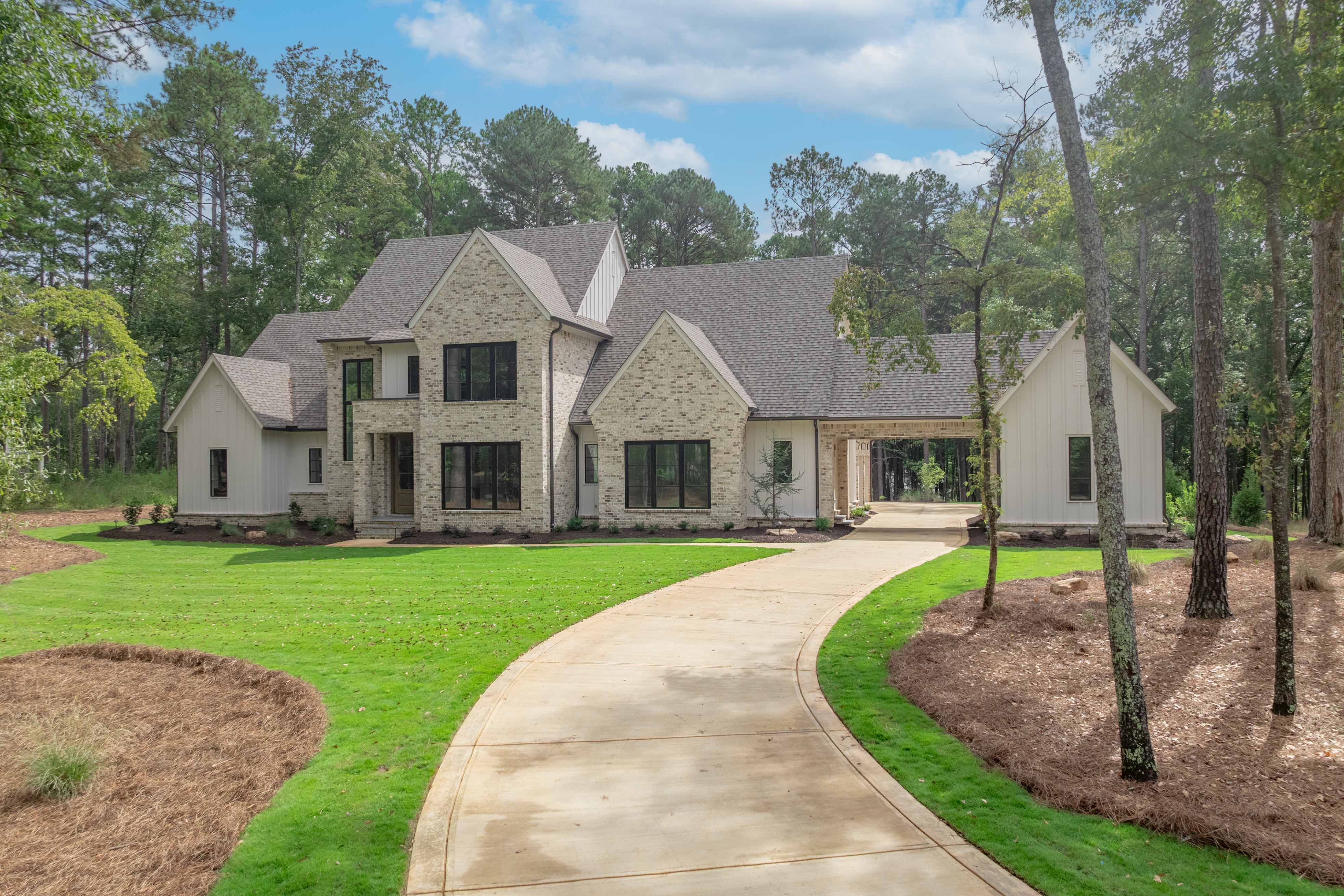 1177 Howells Grove Road image 1